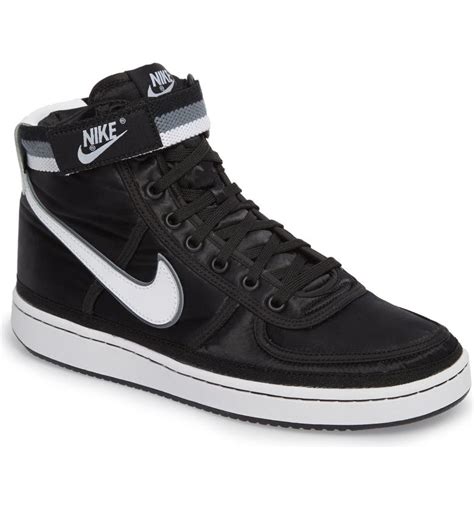 Contact information for renew-deutschland.de - Find Jordan High Top Shoes at Nike.com. Free delivery and returns. ... Men's Golf Shoes. 2 Colors. $180. Air Jordan 1 High OG. Air Jordan 1 High OG. Big Kids' Shoes. 
